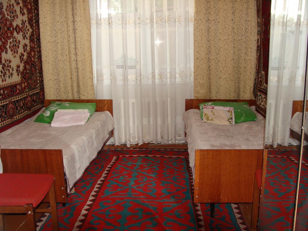 Guest House Nur Kochkor Екстер'єр фото